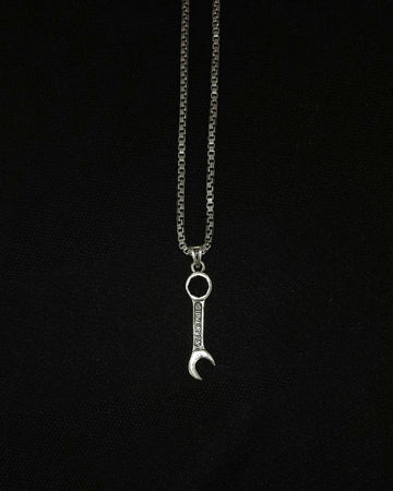 Builder Pendant