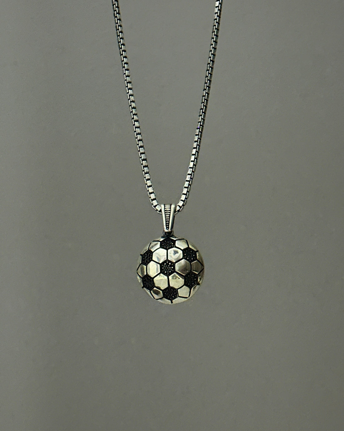 Fifa Pendant