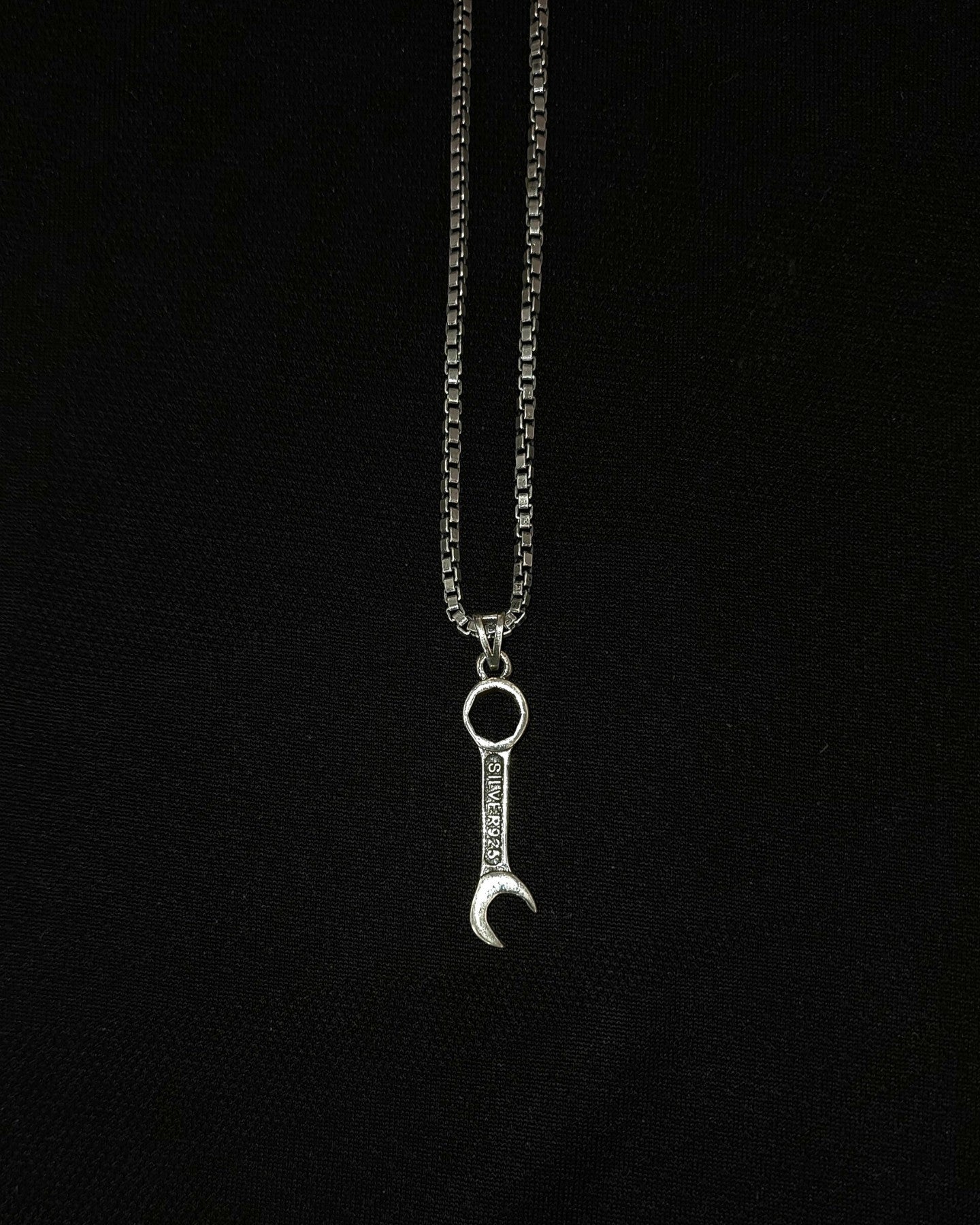 Builder Pendant