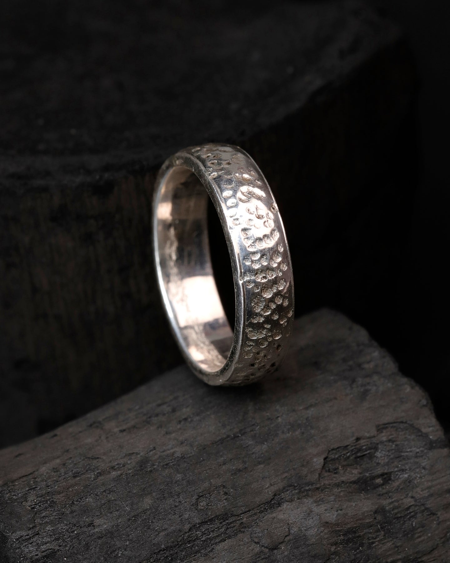 Curved Hammered Band