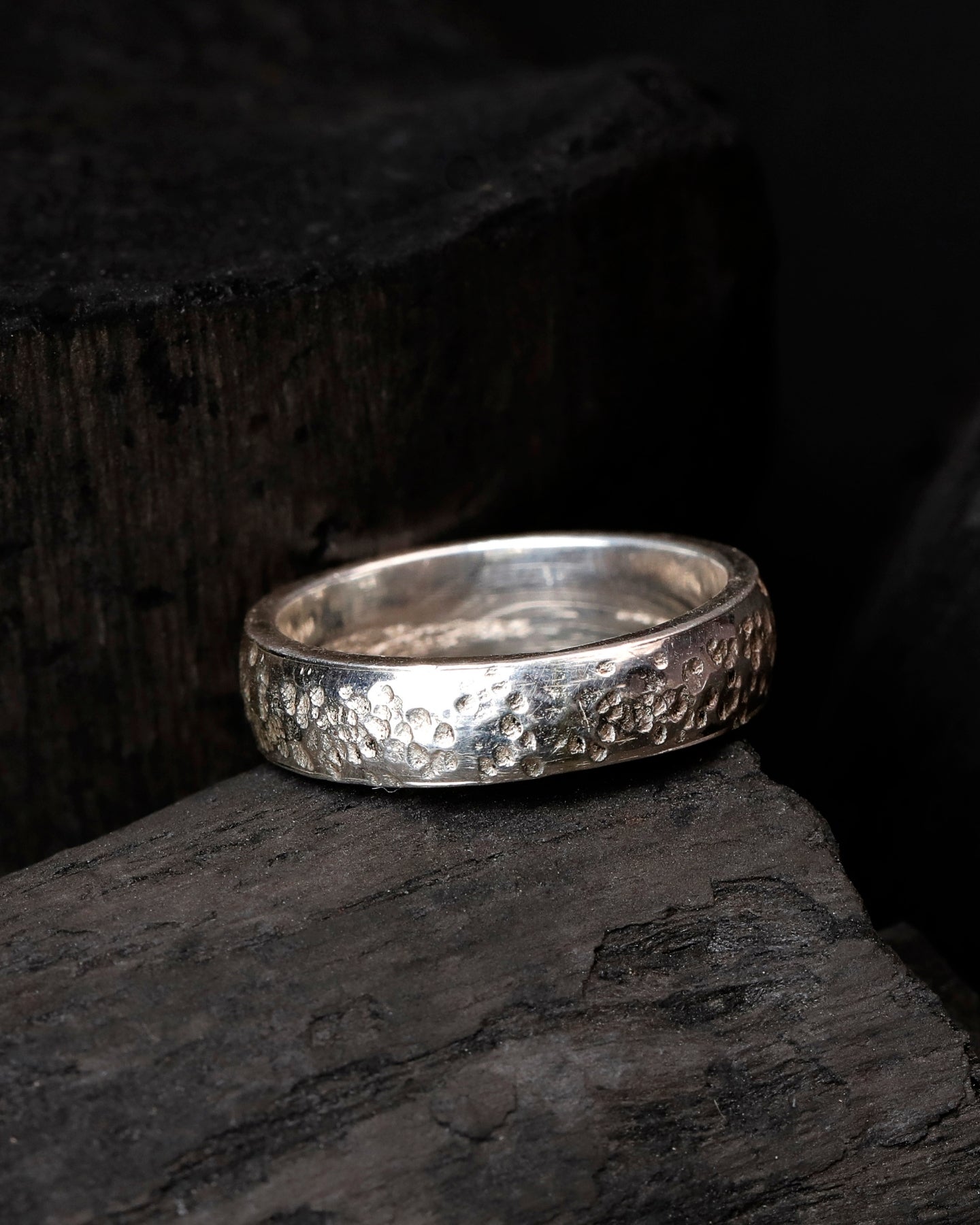 Curved Hammered Band